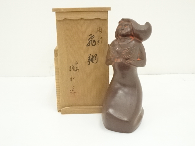 JAPANESE POTTERY CARVED CERAMIC FIGURINE / 